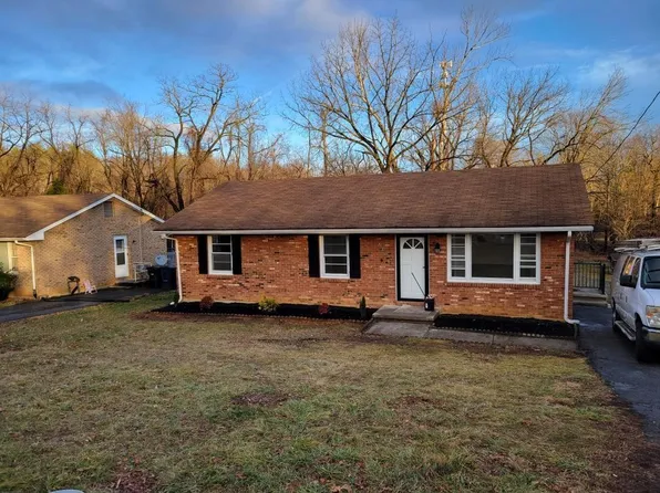 2309 Meadowbrook Rd NW, Roanoke, VA 24017