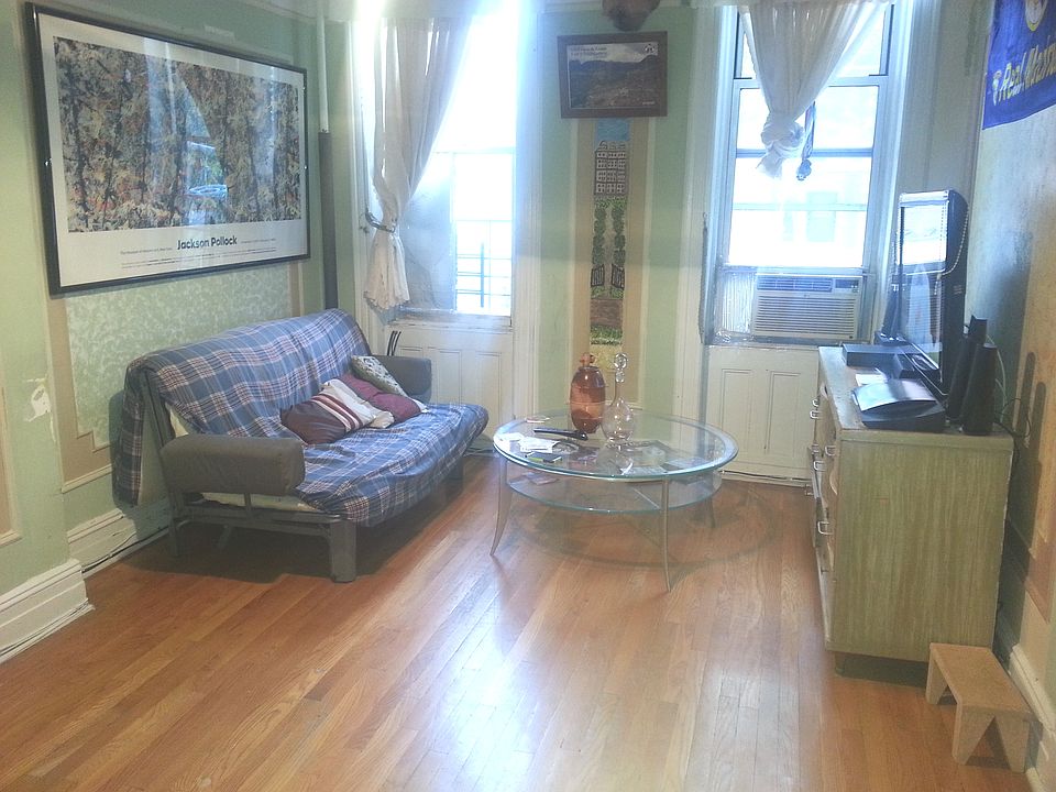 2nd image of 1550 Greene Ave