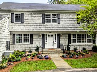255 Palmer Hill Rd, Old Greenwich, CT 06870