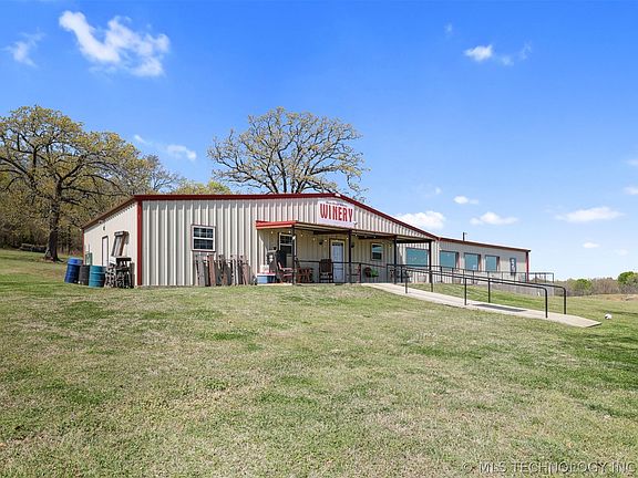 4th image of 3565 Sawmill Rd