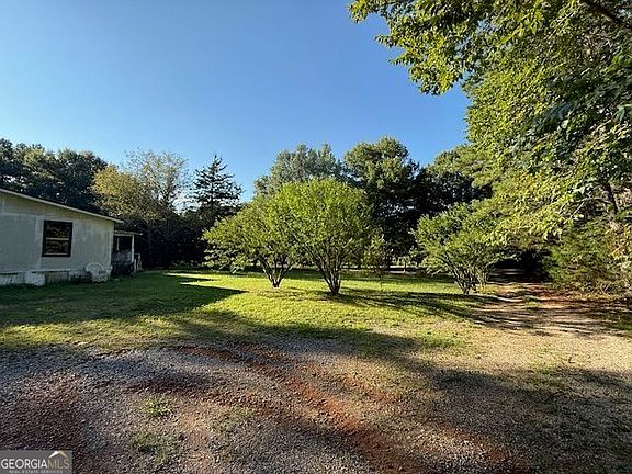 4th image of 476 Berry Rd
