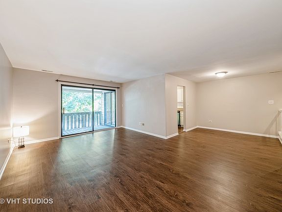 3rd image of 841 Cross Creek Ct APT C