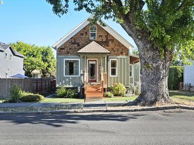 811 W 9th St, The Dalles, OR, 97058