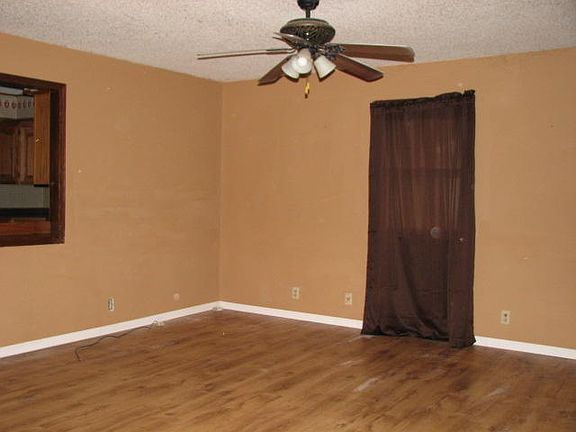 5th image of 713 N Terrace Ln