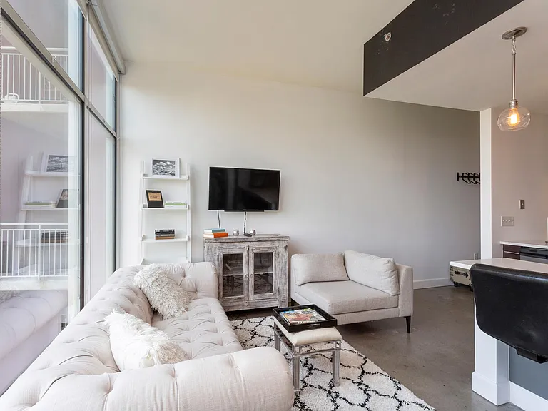 2115 Yeaman Pl #307 — Photo 18