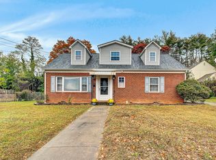 2609 Avenel Ave SW, Roanoke, VA 24015