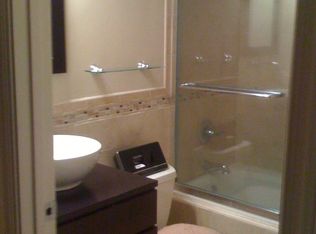 412 19th St NE APT 303, Washington, DC 20002