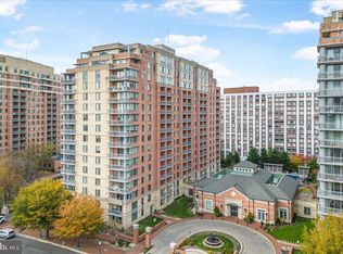 11710 Old Georgetown Rd APT 121, North Bethesda, MD 20852