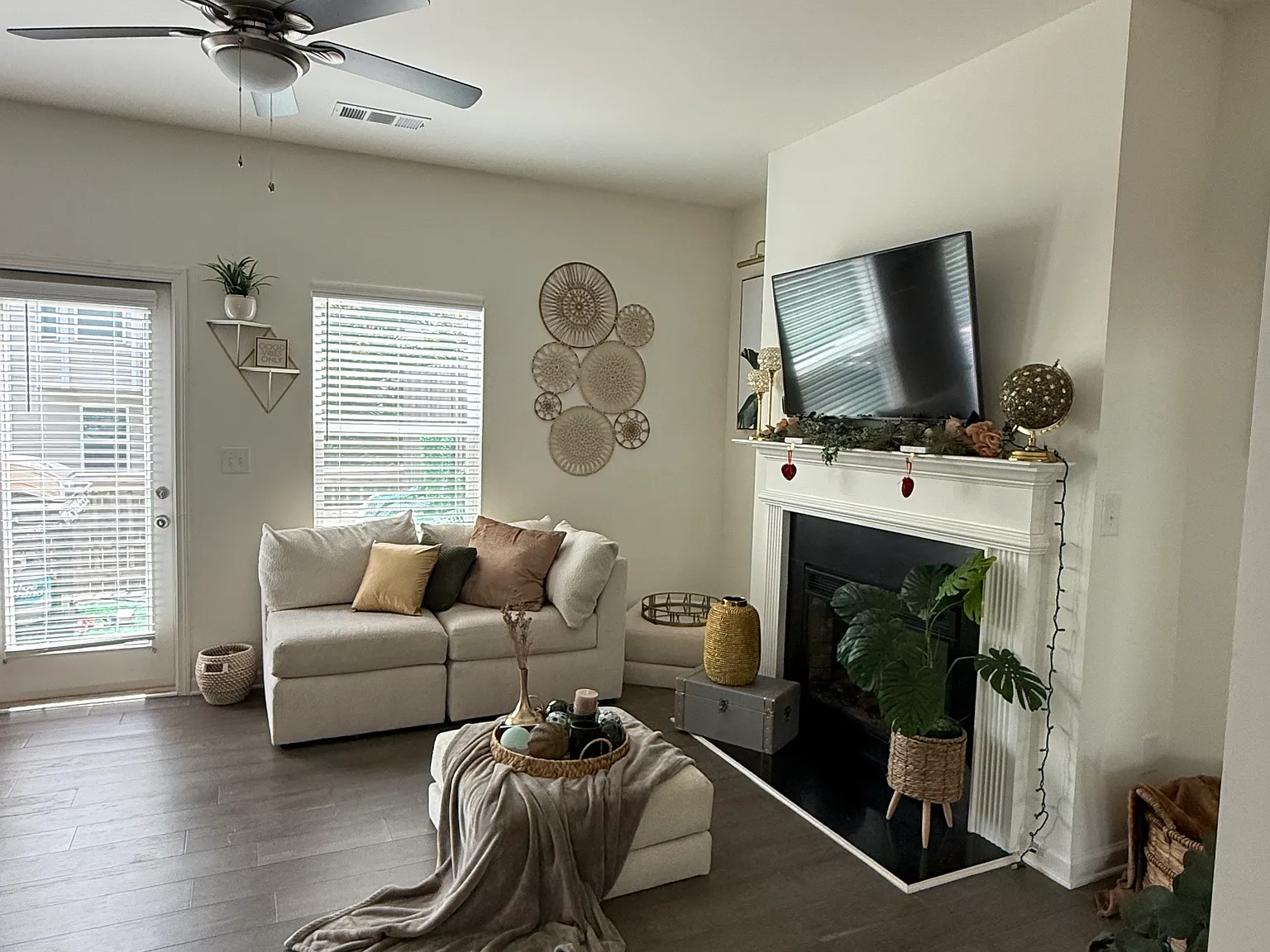4 bed, 3.5 bath, $2,800 — Photo 3