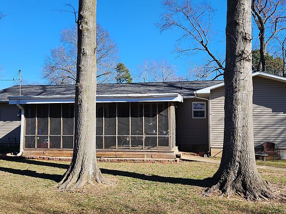 4th image of 1039 Manze Street