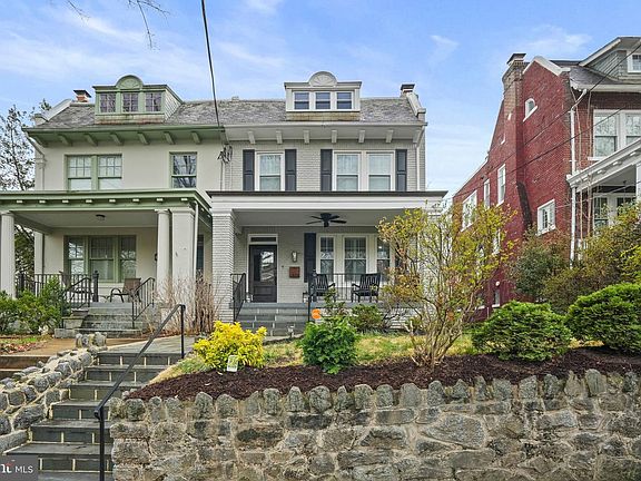 4th image of 3702 Jenifer St NW