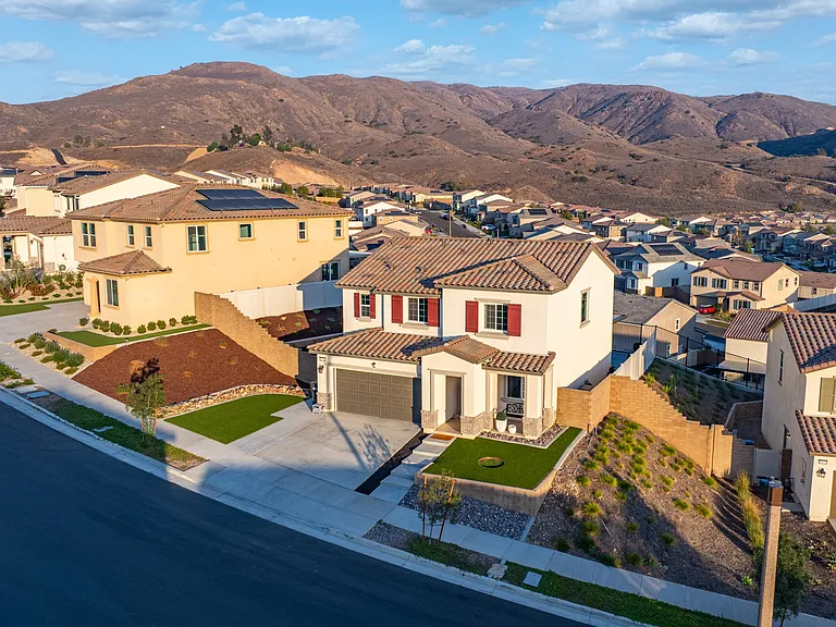 23912 Phoebe Dr — Photo 37