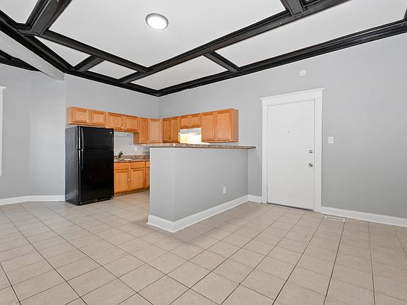2nd image of 3839-3843 S Michigan Ave #1SE