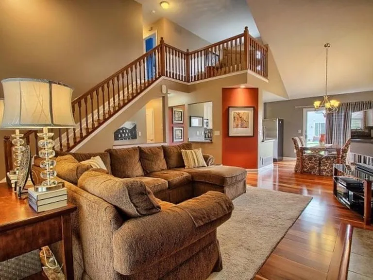 8854 Emerald Hill Dr — Photo 4