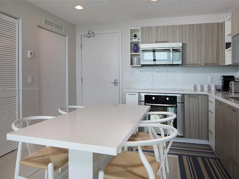 6700 Indian Creek Dr #Penthouse 5 — Photo 11