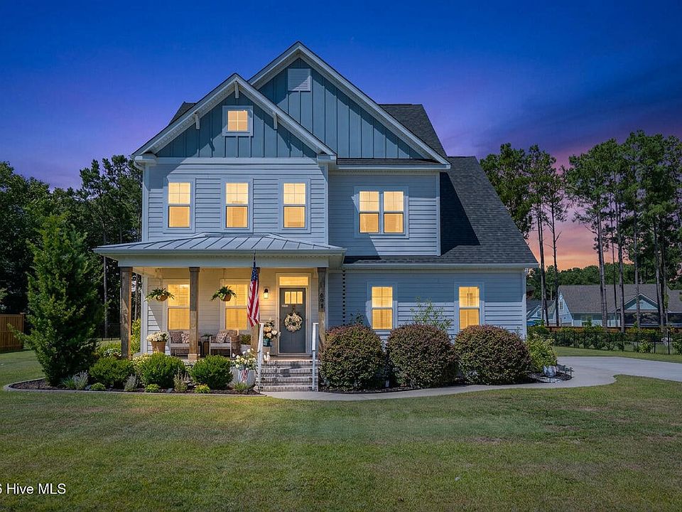 1st image of 699 Crown Pointe Drive