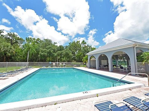 2nd image of 3254 SE Aster Ln #239