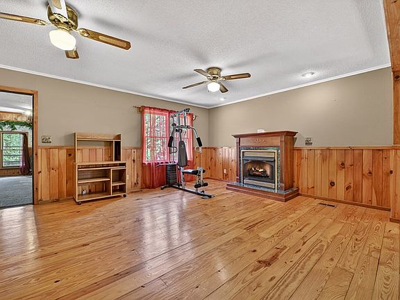 39th image of 111 Candlewood Ln