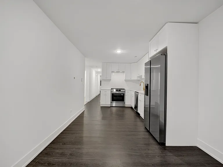 1814 S Throop St #1F — Photo 5