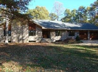 3186 Thompsons Mill Rd, Goldvein, VA 22720