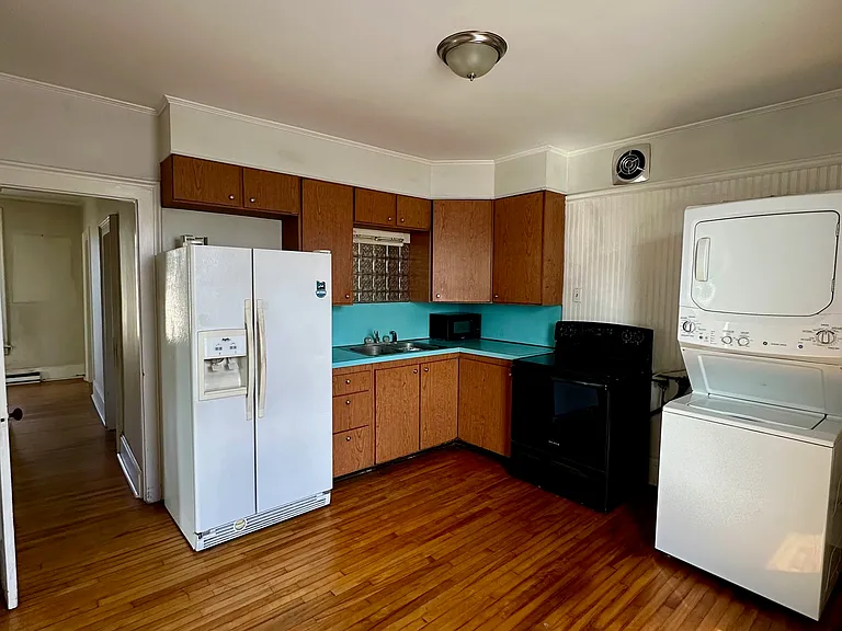 19 Hill St #2 — Photo 5