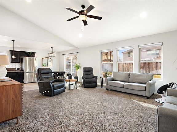 4th image of 5104 Monrovia Ln