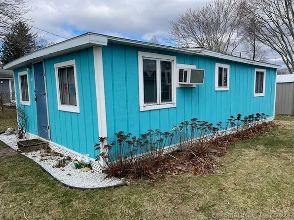 61 South Street, Madison, CT 06443