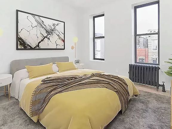 3rd image of 157 Suffolk St APT 605