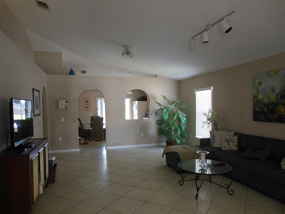 1st image of 10318 Kalega Chase Ct