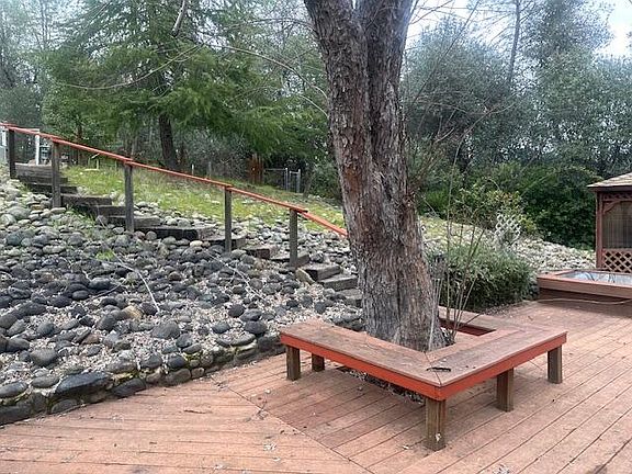 4th image of 2966 Quartz Hill Rd