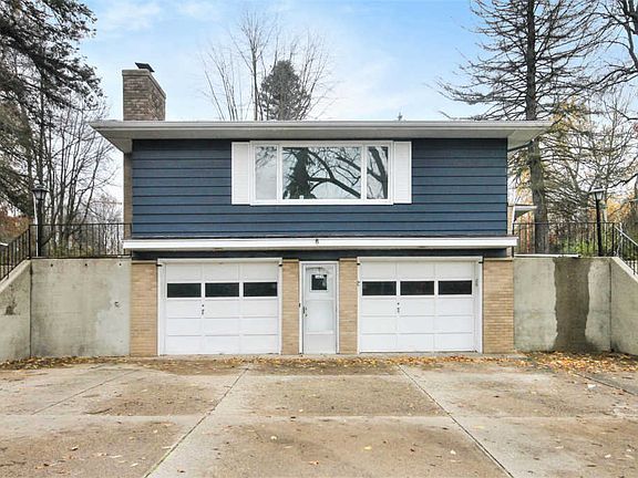 2nd image of 6754 Egypt Valley Ave NE