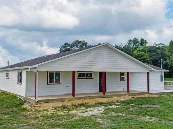 681 Barron Dr, Fyffe, AL 35971