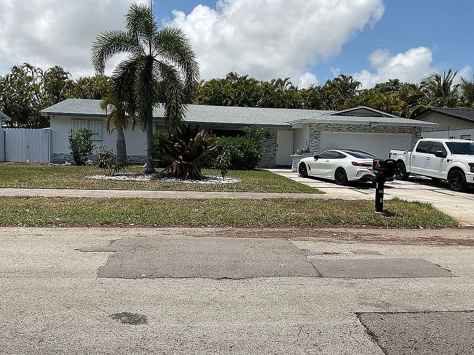 1st image of 19780 SW 84th Ave