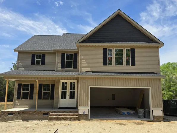 330 Freedom Ridge Dr, Smithfield, NC 27577