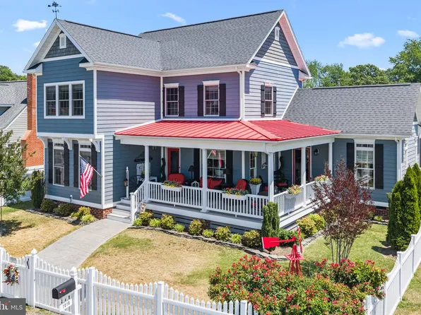 1010 Monroe Bay Ave, Colonial Beach, VA 22443