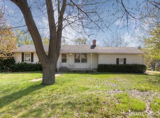 3812 Vineyard Ave NE, Grand Rapids, MI 49525