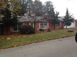 1406 Hickory Hill Dr, Effingham, IL 62401