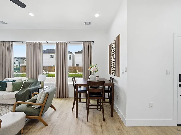 8910 Knoll Leaf Dr — Photo 7