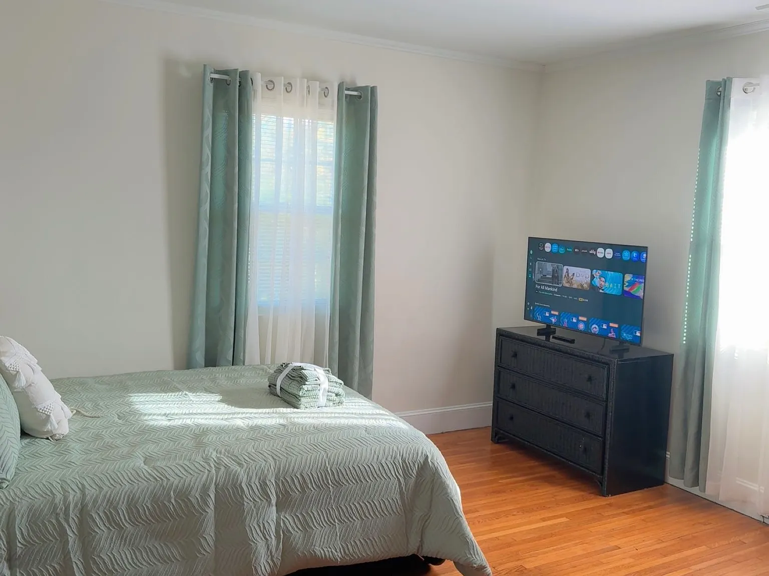 Albemarle Rd, Charlotte — Photo 1