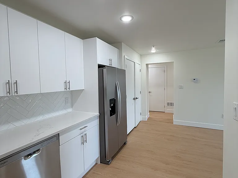 4212 Lancaster Ave #301 — Photo 20