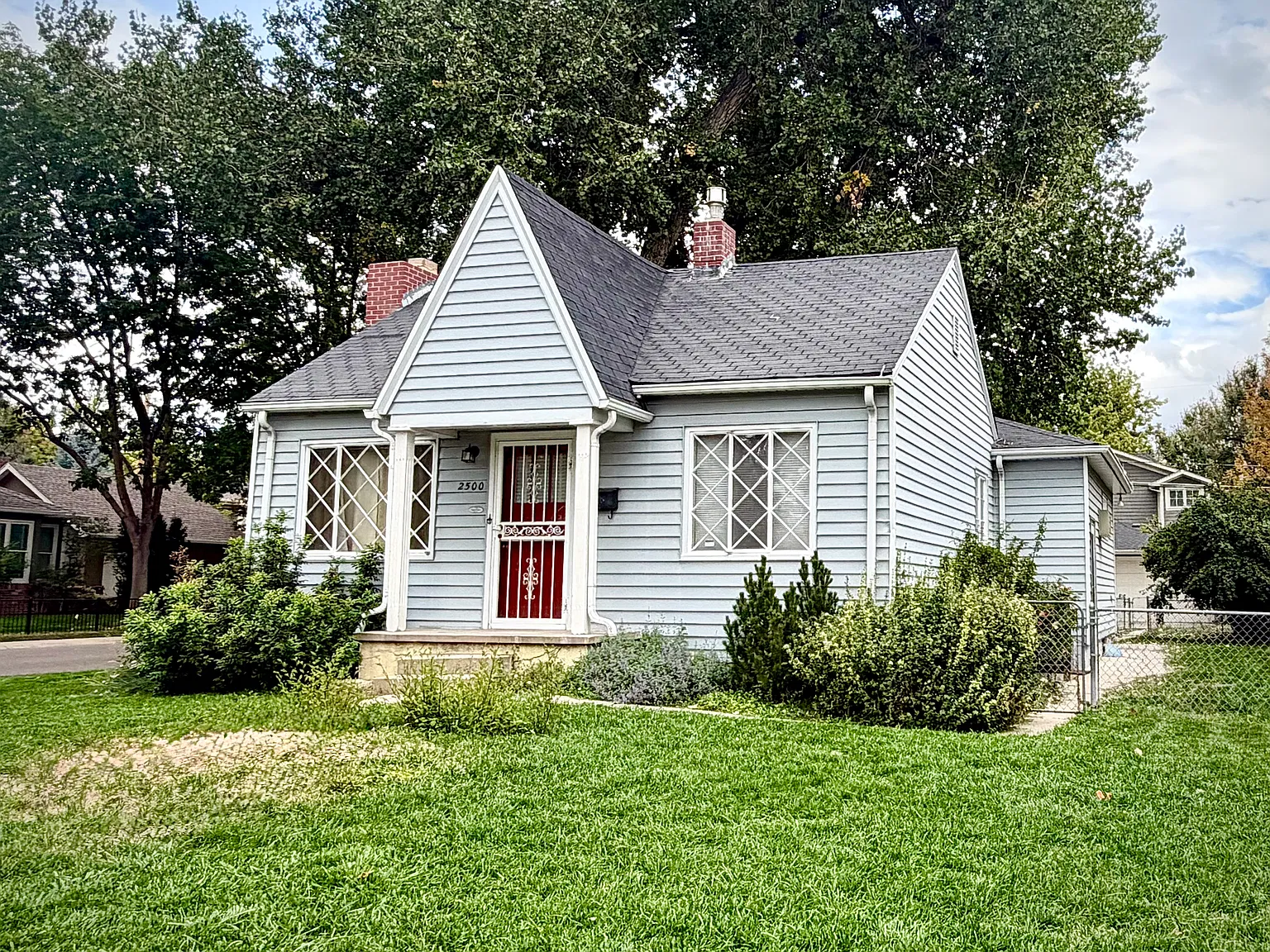 2 bed, 1162 sqft, $2,400 — Photo 1