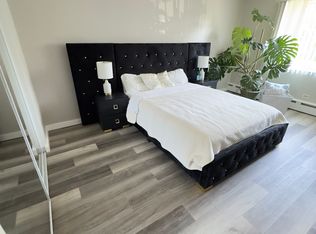 (Undisclosed Address), Arlington Heights, IL 60005