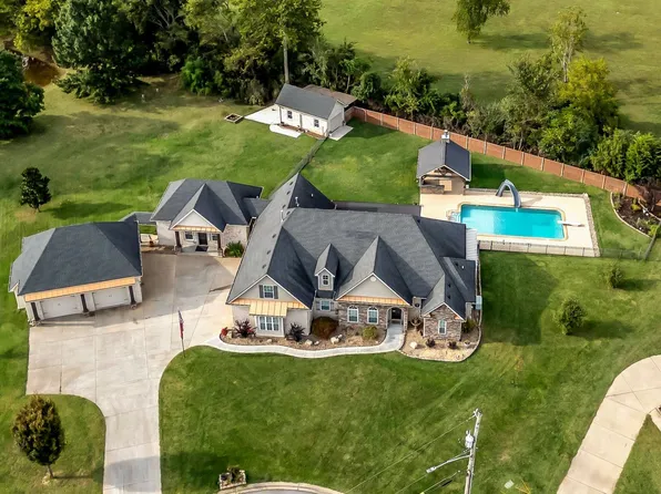 103 Chattaroy Ct, La Vergne, TN 37086