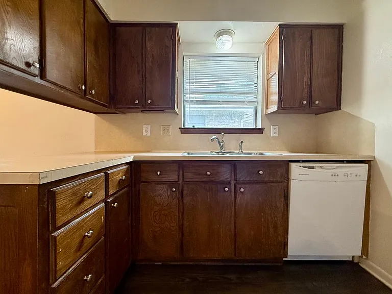 1734 Preston Dr #1732 — Photo 7