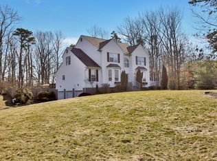 1 Arrowshead Cir, Jackson, NJ 08527