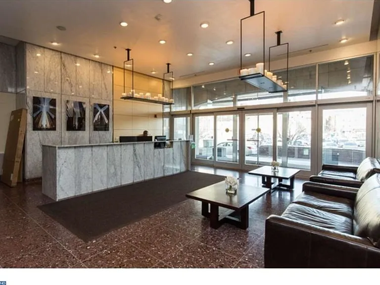 The Metro Club — Photo 7