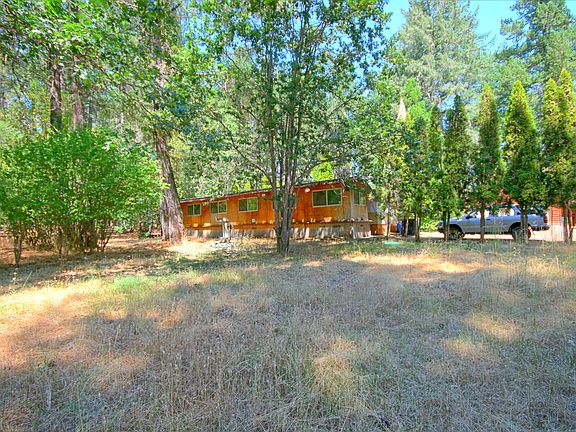 5th image of 1820 Powell Creek Rd