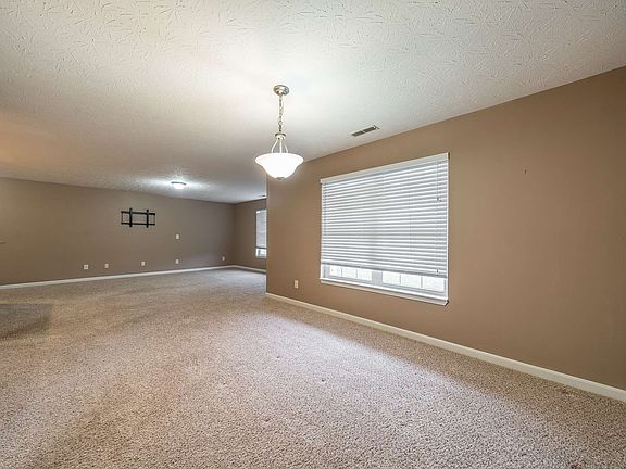 5th image of 315 Maiden Ct APT 2