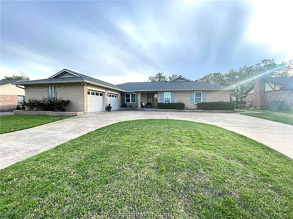 2nd image of 2507 Arbor Dr