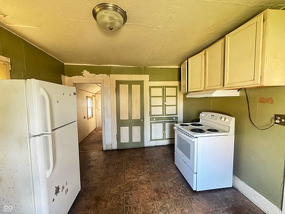 5th image of 319 W Forsythe St